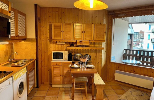 Chamonix City Centre Apartment | City center studio near the slopes