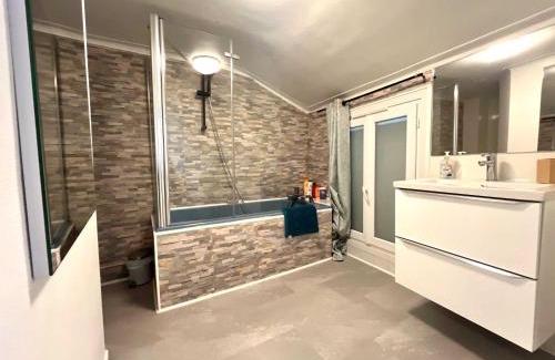 Saint-Germain-en-Laye Apartment | City Center - Duplex Studio - Close to RER