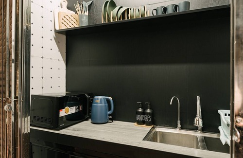 Trang Tien Apartment | City Center Home - 2 minutes to Hoan Kiem Lake, near Old Quarter, Trang Tien
