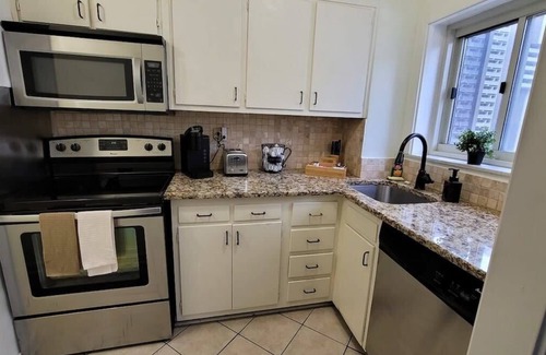 Downtown Atlanta Condo | City-Centered Condo with Great Views