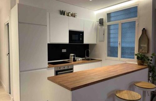 Bilbao City Centre Apartment | City Central 120m By Sleep In Bilbao
