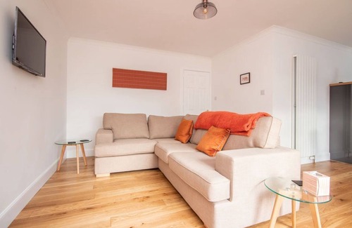 Inverness Apartment | City centre, 2-bedroom dog-friendly apartment