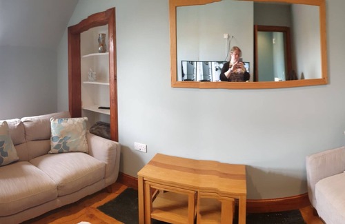 Inverness City Centre Apartment | City Centre. 2 double bedrooms. Free parking.