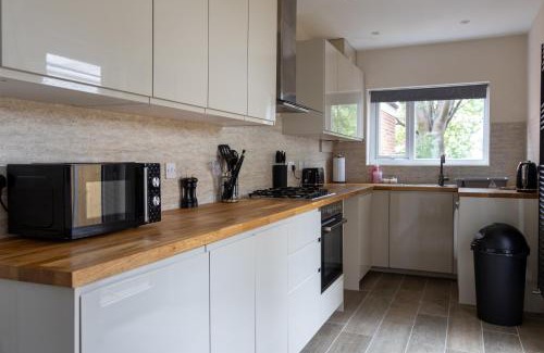 Coventry House | City Centre, 4 Bed, Free Parking