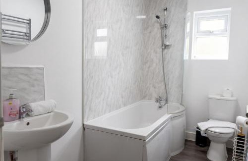 Coventry House | City Centre, 4 Bed, Free Parking