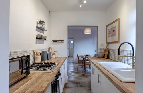 Norwich House | City centre home/free parking & Cathedral views