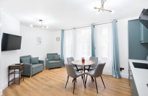 Dartmouth Park Apartment | City Centre One Bedroom Apartment Next to Station, Newly Renovated