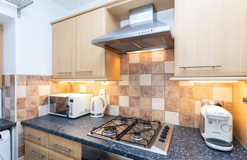 St Albans House | City Centre | Sleeps 4 | Near Cathedral | FreeWifi