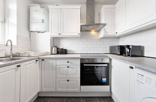 Stockwell Apartment | City Centre Spacious Flat | 2bed | Long Stay Disc%