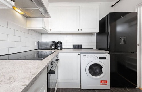 Stockwell Apartment | City Centre Spacious Flat | 2bed | Long Stay Disc%
