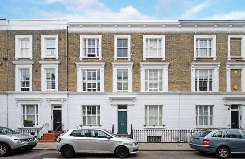Redcliffe Apartment | City Chic London Apartment With 2 Bedrooms