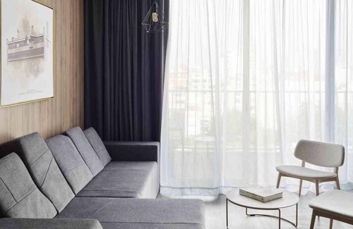 Hipodromo Hotel | City Chic: Stay in Style with On-Site Dining and Fitness Facilities!