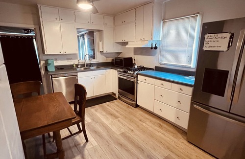 Fort Myers Cottage | City Cottage with private pool