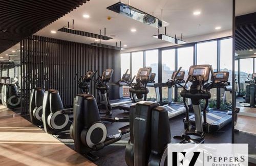 Fortitude Valley Apartment | City Escape with Balcony & Resort-Style Amenities