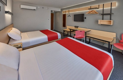 Irapuato Hotel | City Express by Marriott Irapuato Norte