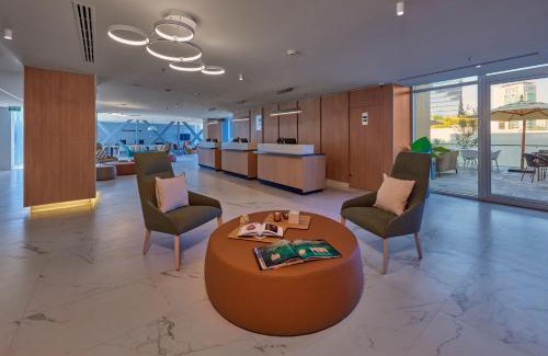 Providencia Hotel | City Express Plus by Marriott Guadalajara Providencia