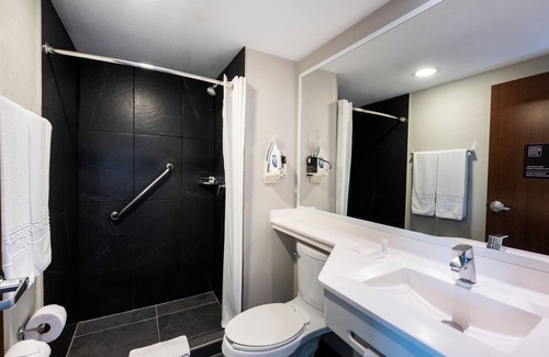 Cali Hotel | City Express Plus by Marriott Cali Colombia
