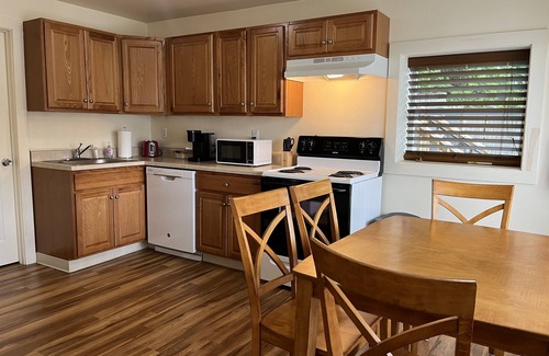 Oneonta Apartment | City Fox 3, #3 of 4 recent renovation in Oneonta, convenient to All Star Village