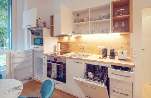 Mariahilf Apartment | City Jungle Studio