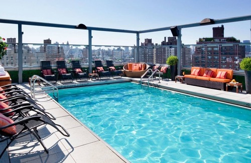 SoNo Apartment | City Living *Walk to Work-Eat-Play*
