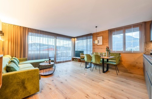 Old Town Apartment | City Loft Family Deluxe with whirlpool and infrared cabin