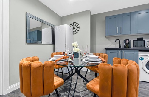 Hobbayne House | City Paradise- 3 BDR Flat w/Spacious Garden