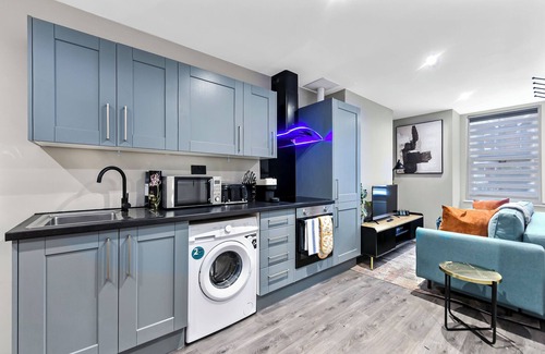 Hobbayne House | City Paradise- 3 BDR Flat w/Spacious Garden