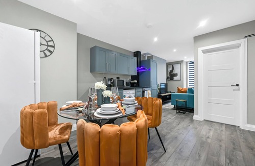 Hobbayne House | City Paradise- 3 BDR Flat w/Spacious Garden