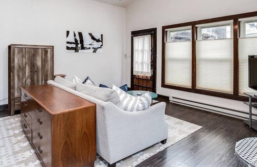 City Park West House | City Park Casita / Walk To Eats, Brews, Park, More