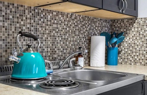 Downtown Calgary Apartment | City Sanctuary: Urban Oasis in Calgary