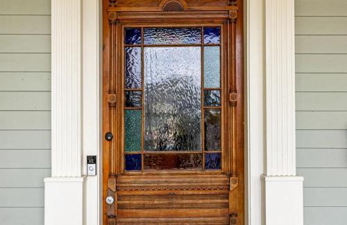 East Side House | City Splendor in Historic Grant Park