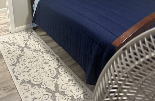 Washington Park Apartment | City town house for a quick get away. Its close to anything Rhode Island offers