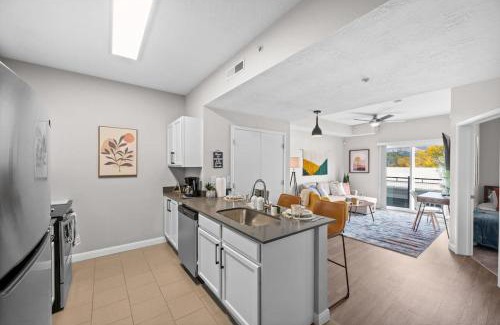 Central City Apartment | City View BOHO Apt Stocked w everything you need