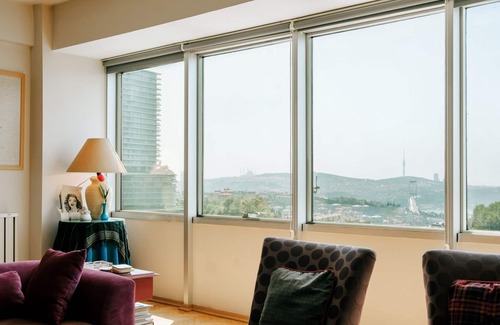 Esentepe Apartment | City View Central Flat 4 min to Zorlu Center