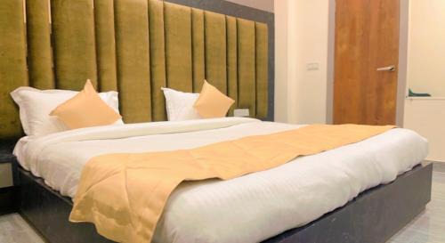 Amritsar Hotel | City View With Garden -5 Mins Walk From GOLDEN TEMPLE