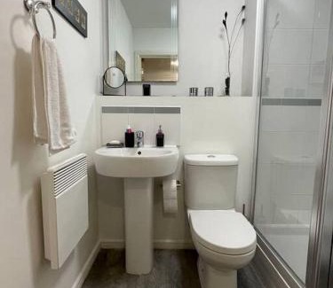 Clayton Apartment | Cityfront Modern Apt Near City Centre/Etihad, Free Parking