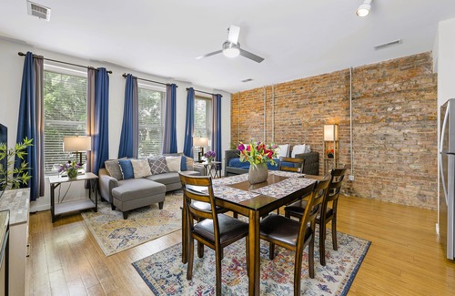 Downtown Chattanooga Condo | Cityscape 2- City Hoppers -King Bed Music District