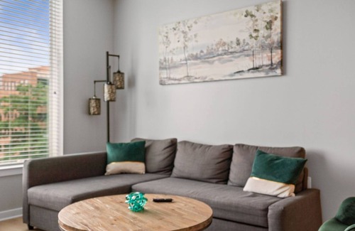 Alexandria West Apartment | Cityscape | DC | Free-Parking