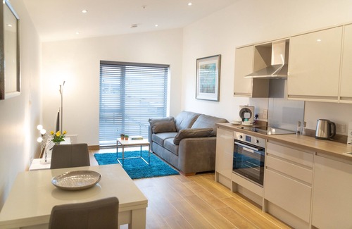 Cambridge Apartment | Citystay - Franklin House