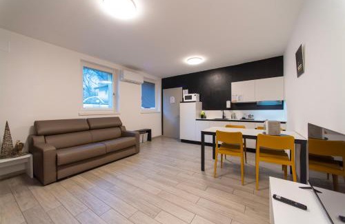 Trento Apartment | CityU Grazioli 27 Appartamento Trento Città - 2 stanze con 2 parcheggi privati gratuiti
