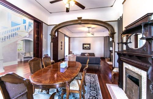Seventh Ward House | Claiborne Historic Mansion - 5 bed-3bath