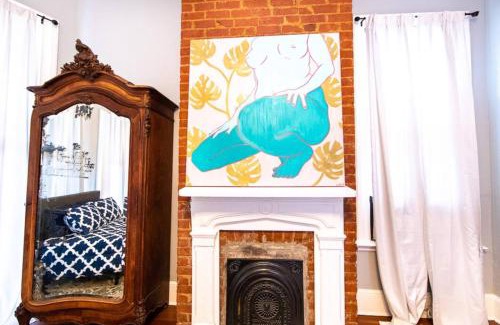 Seventh Ward Apartment | Claiborne Historic Victorian Mansion 5bed-3ba