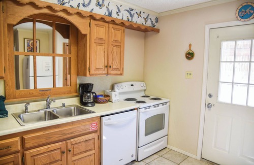 Red River Apartment | Claim Jumper #17 Townhouse with High Speed Wifi