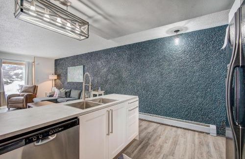 Breckenridge Apartment | Claimjumper by Ski Country Resorts