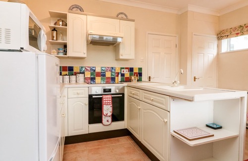 Stibb Cottage | CLAIRE'S COTTAGE, family friendly, with a garden in Kilkhampton