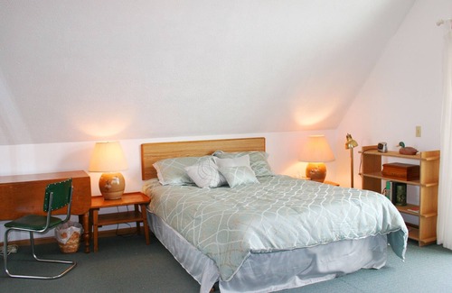 Alden House | Clam Lake Getaway -Boat to Torch Lake