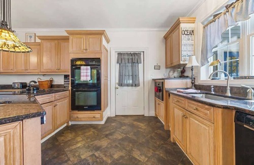South Gouldsboro House | Clamshell by the Sea