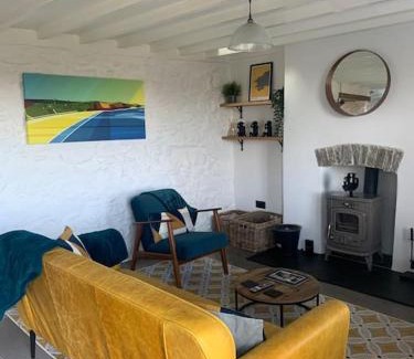Haverfordwest Apartment | “Clare’s Cottage” - As seen on TV
