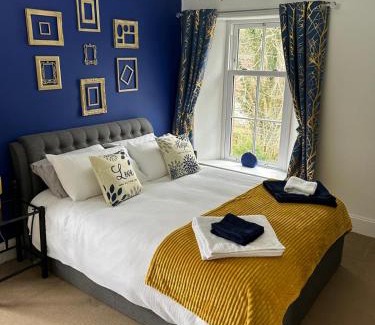 Moffat House | Clarefoot Cottage