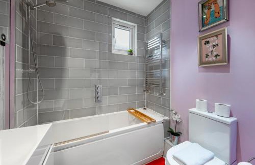 Camberwell Green Apartment | Claremont Apartment B - London